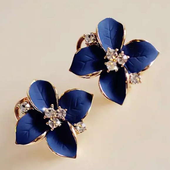 everrealli Jewelry - Gold tone Royal Blue Flower earrings ear ring